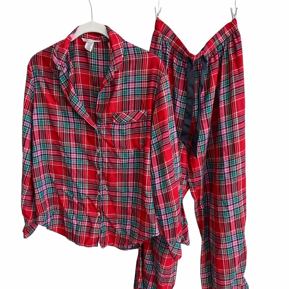 Victoria’s Secret Red Plaid Flannel Pajama Set XS Button Up Cozy Sleepwear - Picture 2 of 4